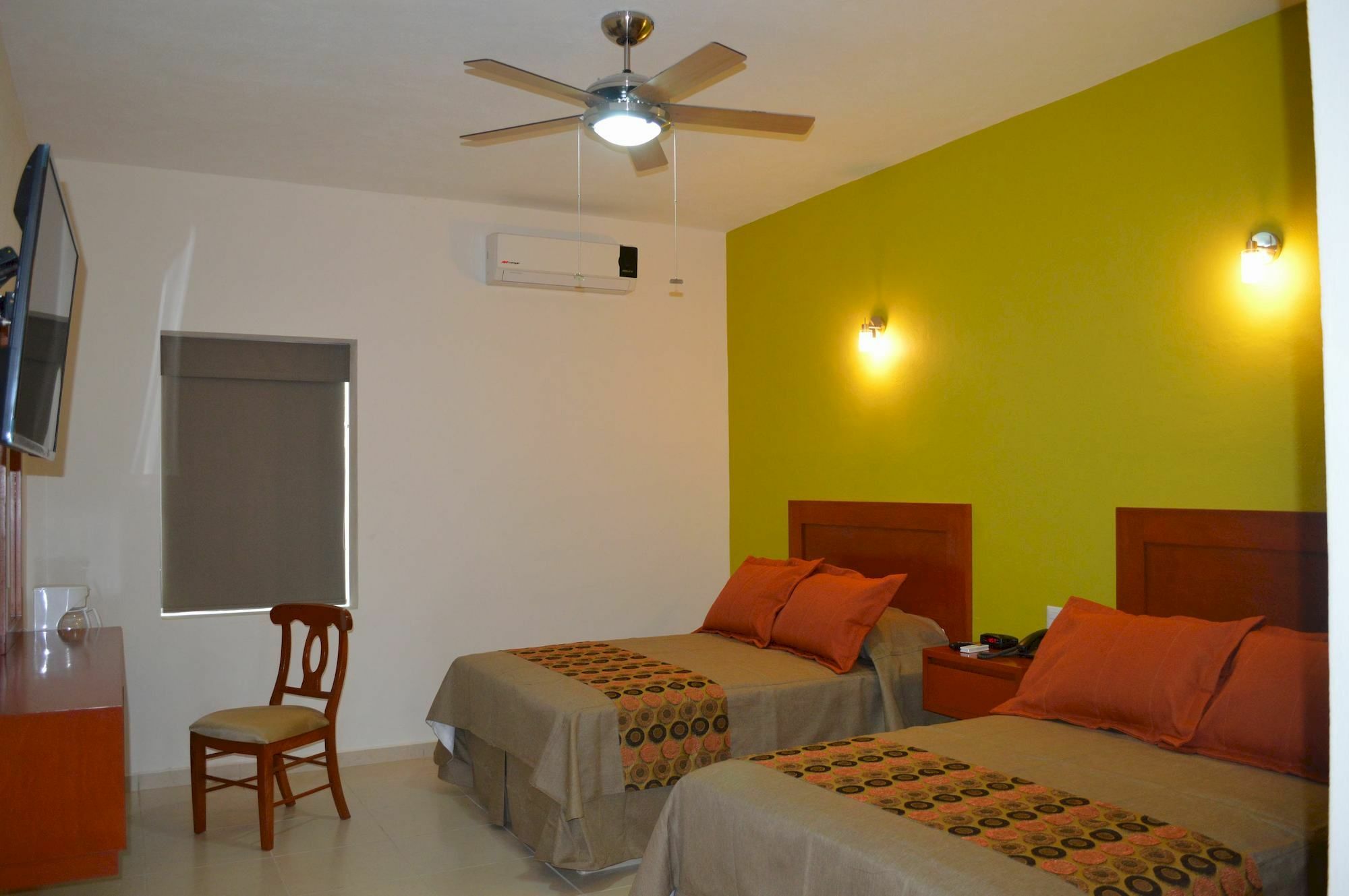 Concierge Plaza La Villa Colima Dış mekan fotoğraf